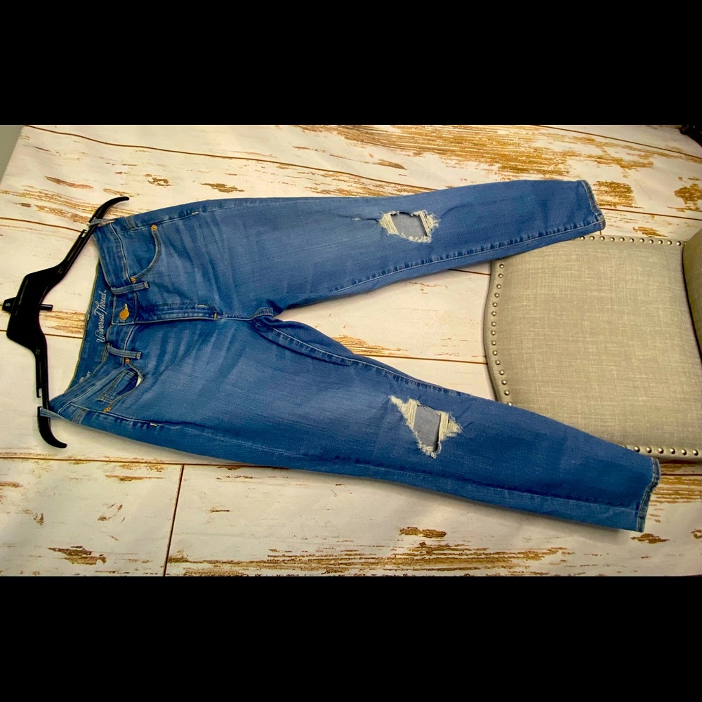 Universal thread jeans
